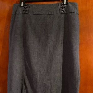 White House Black Market gray houndstooth skirt size 12